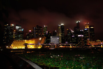 city at night singapur