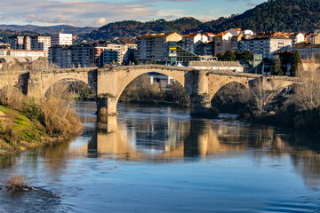 Fototapeta na wymiar Ponte Romana rio Miño, Ourense, Galicia