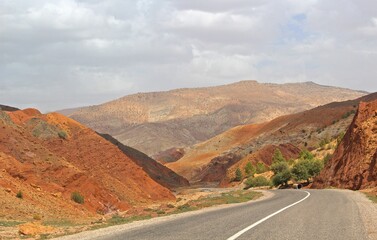 Fototapeta na wymiar Road in Atlas Mountains, Southern Morocco 