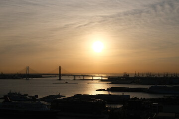 みなとみらいの朝焼け