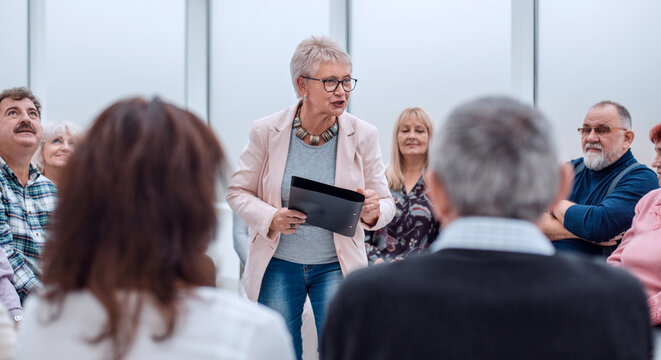 old lady teaches old people