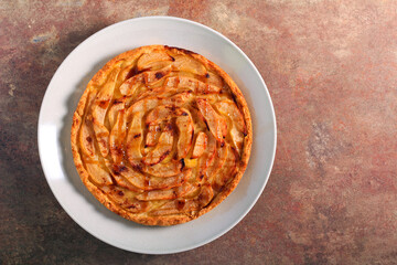 Apple caramel cake