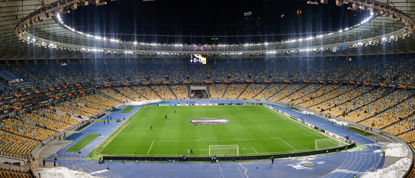 the match of UEFA Europa League Dynamo Kyiv vs Villarreal