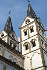 Fototapeta na wymiar Boppard, Türme der Kirche St. Severus