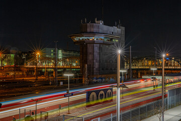 Fototapeta na wymiar Hackerbrücke bei Nacht