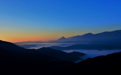 Montagnes corse au coucher du soleil