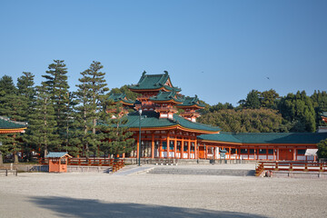 Byakko-ro Tower flanking Daigoku-den Hall. Heian-jingu Shrine. Kyoto. Japan