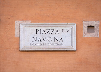 Naklejka premium Piazza Navona (Navona's Square) in Rome, Italy, street name sign