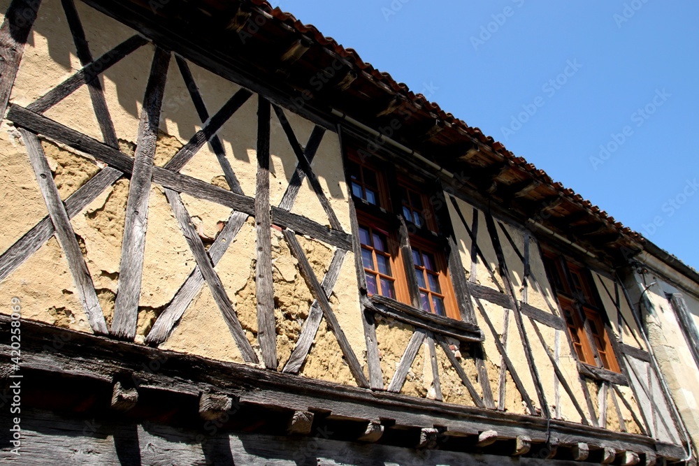 Canvas Prints la bastide d'armagnac, landes