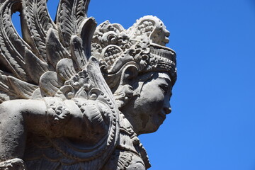 Fototapeta premium Hinduistische Flügelgestalt auf Bali