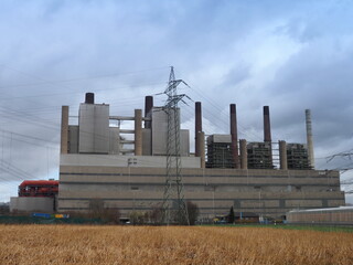 Altes Braunkohlekraftwerk in Neurath