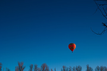 balon baloniarstwo latanie niebo niebieskie © Piotr