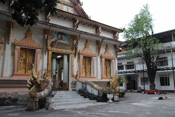 buddhist temple (Wat Ong Teu) in vientiane (laos)