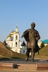Fototapeta na wymiar Dmitrov Kremlin. Yury Dolgoruky monument, view of the assumption Cathedral and the ramparts. Russia. The Moscow region. Dmitrov