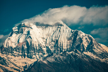 Mt dhaulagiri Peak in het Himalaya-gebergte, Annapurna-regio, Nepal