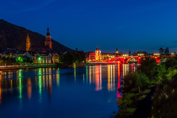 Obraz na płótnie Canvas Panoramic view of Heidelberg old town, the Karl Theodor Bridge and the Church of the Holy Spirit, Germany.