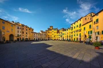 Lucca, Piazza dell' Anfiteatro square. Tuscany, Italy - obrazy, fototapety, plakaty