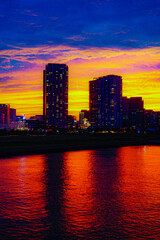 Fototapeta premium みなとみらいのマンション群と夕暮れ