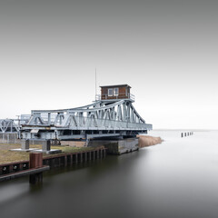Alte Meiningenbrücke an der Ostsee bei Zingst - 420345642