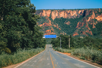 Road  Chapada Dos Guimar