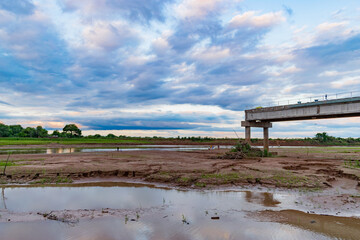 planta de extracci&oacute;n de agua de la valle, sobre el rio bermejo