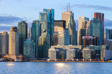 Fototapeta na wymiar Toronto City Skyline overlooking Lake Ontario