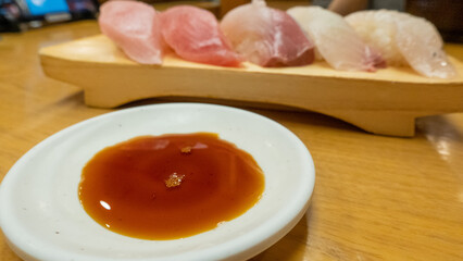 日本の食文化　寿司のセット　マグロ・トロ・ハマチ・カンパチ・鯛