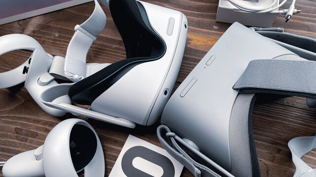 Oculus Quest 2とOculus Goを比較レビュー。FacebookのワイヤレスVRゴーグル/ヘッドセット/HMD。2021年3月撮影/日本