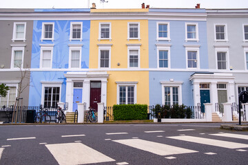 London- Colourful street of houses in Notting Hill area - obrazy, fototapety, plakaty
