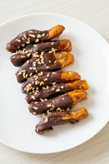 banana chocolate coating or banana dipped chocolate