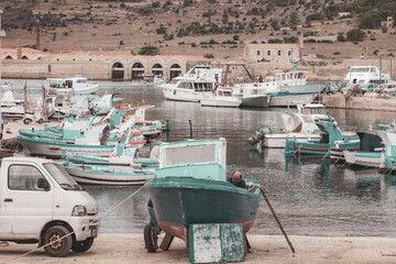Rybacki port we Włoszech  © KMG