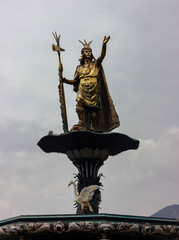 statue of monarch