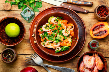 Salad with tamarillo,shrimps and avocado