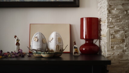 Jaja wielkanocne ozdobione sznurkiem © Seance_Photo_Sylwia