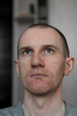 Obraz premium Close up portrait of handsome young male, shallow depth of field, focus on eyes