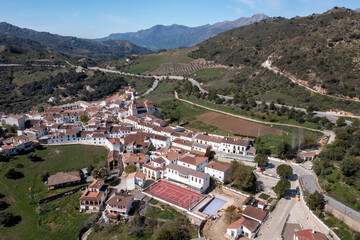 Fototapeta na wymiar vista del municipio de Atajate en la serranía de Ronda, Málaga 