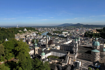 Fototapeta na wymiar View of the city of Salzburg, the Cathedral, and the Hoenzalburg Fortress
