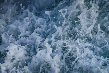 Fototapeta premium 激しい水しぶきイメージ（壁紙素材）