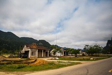 Fototapeta na wymiar Tropical Phong Nha Vietnam landscape