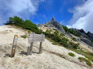 山の上から見た景色