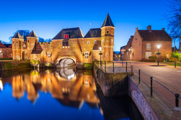 Fototapeta premium Amersfoort, Netherlands at the Koppelport at dawn.