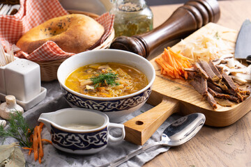Shchi with sour cream - a traditional Russian vegetable soup