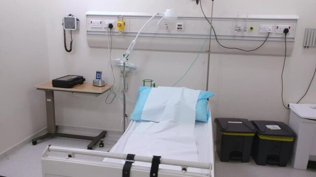 Empty hospital room with modern equipment | Medical and health care