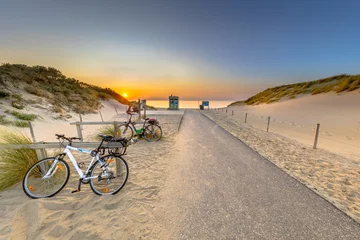 Papier Peint photo Mer du Nord, Pays-Bas Coucher de soleil sur l& 39 océan depuis la dune en Zélande