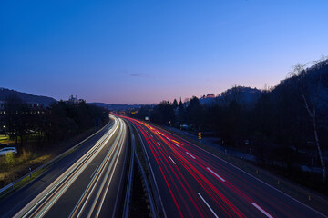 Fototapeta na wymiar Stadtautobahn Marburg am Abend (HDR)