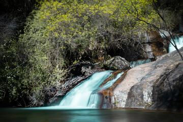 Waterfall on the route of the Nogaledas gorge located in the town of Navaconcejo in the Jerte Valley in Cáceres © Sylvie Pabion Martín