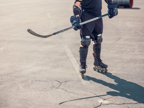 Hockey player at Venice Beach, Los Angeles