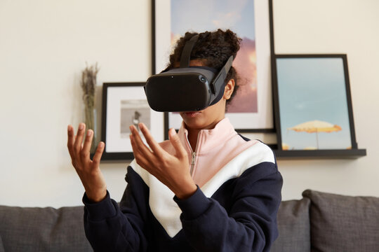 Exploring the VR world