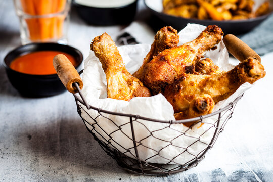 Buffalo chicken drumsticks