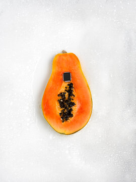 Poetical metaphor of sex and love in times of technology